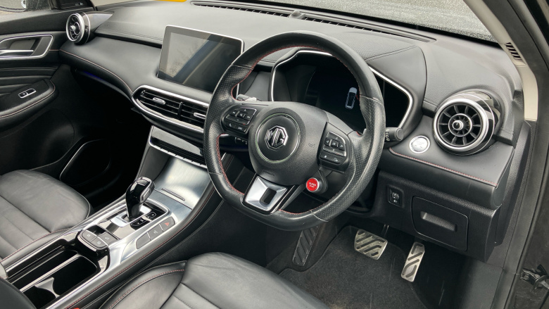 MG Hs 1.5 T-GDI Exclusive 5dr DCT Petrol Hatchback